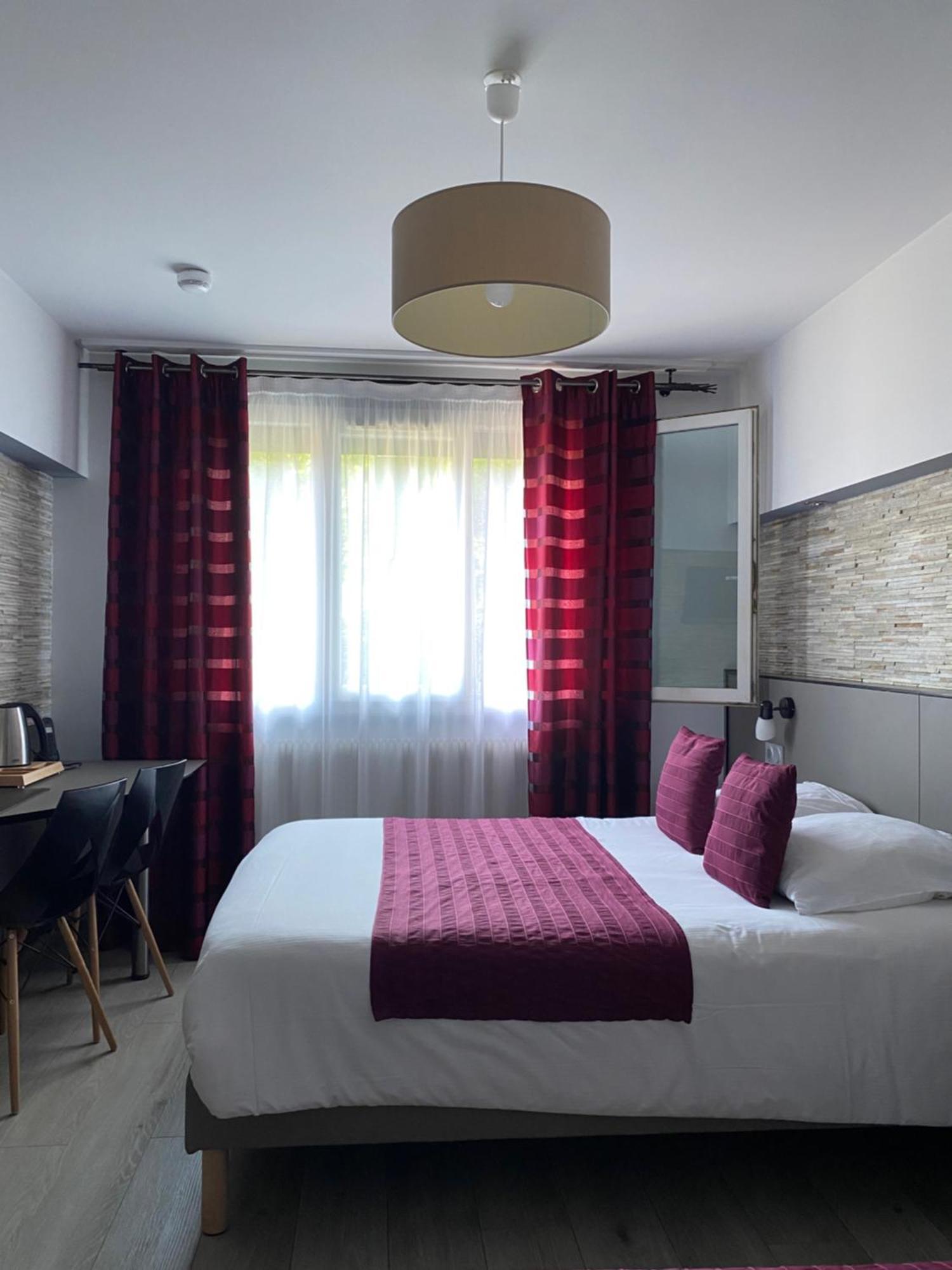 Auberge Des Moulins Pont-Les-Moulins Экстерьер фото