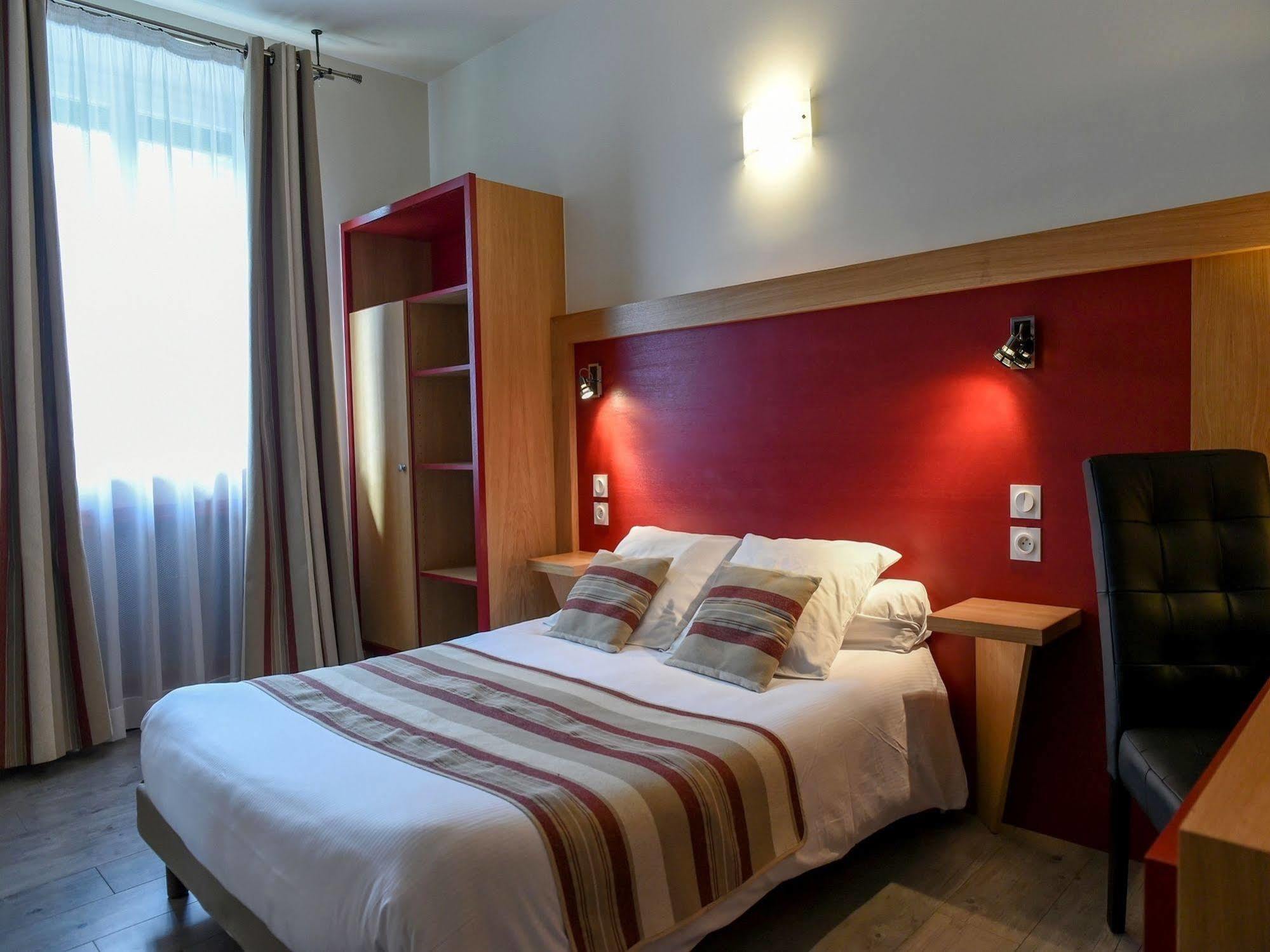 Auberge Des Moulins Pont-Les-Moulins Экстерьер фото